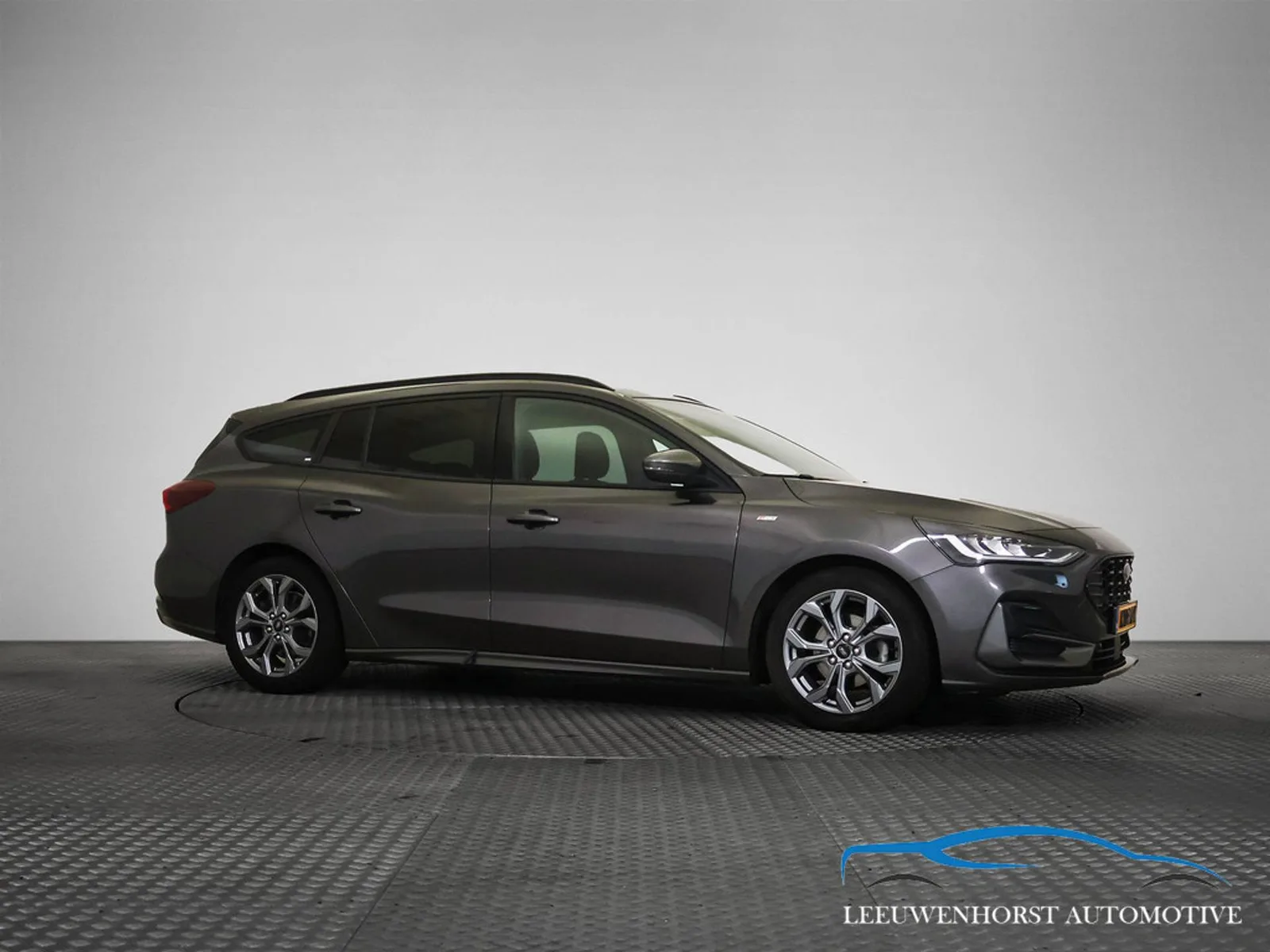 Ford Focus (2023) — foto 1