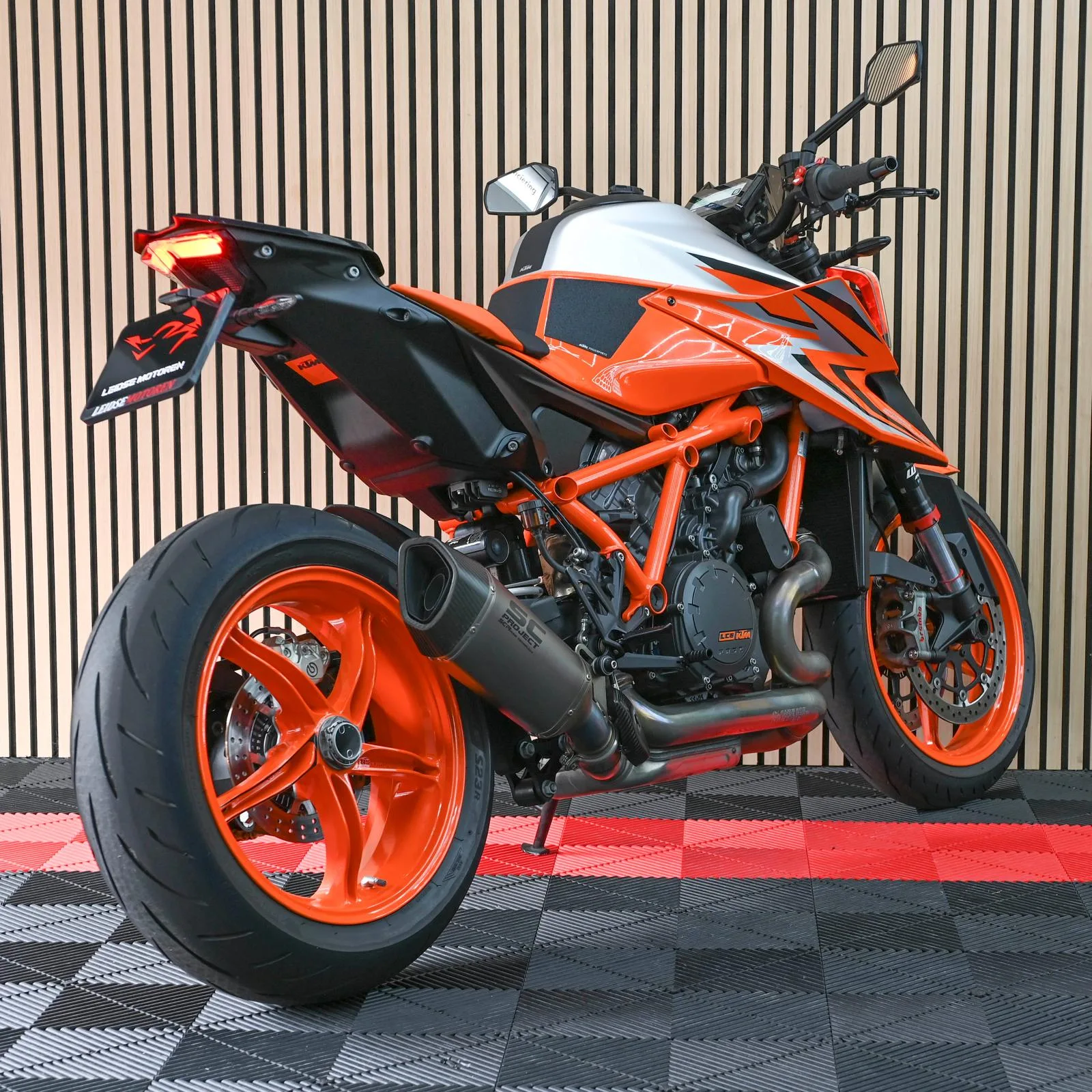 KTM 1290 SuperDuke R (2022) — foto 1