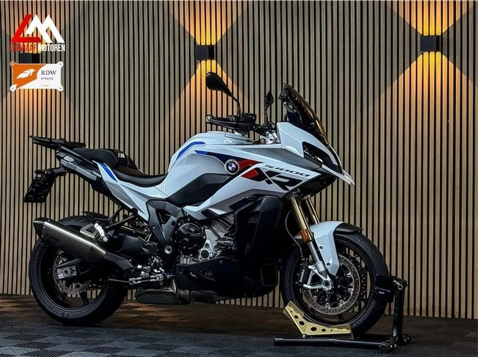 BMW S 1000 XR (2025) — foto 1