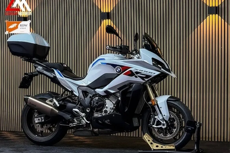 BMW S 1000 XR (2024)