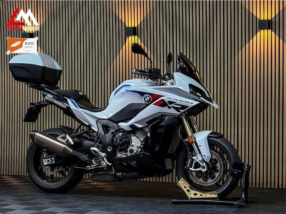 BMW S 1000 XR (2024) — foto 1