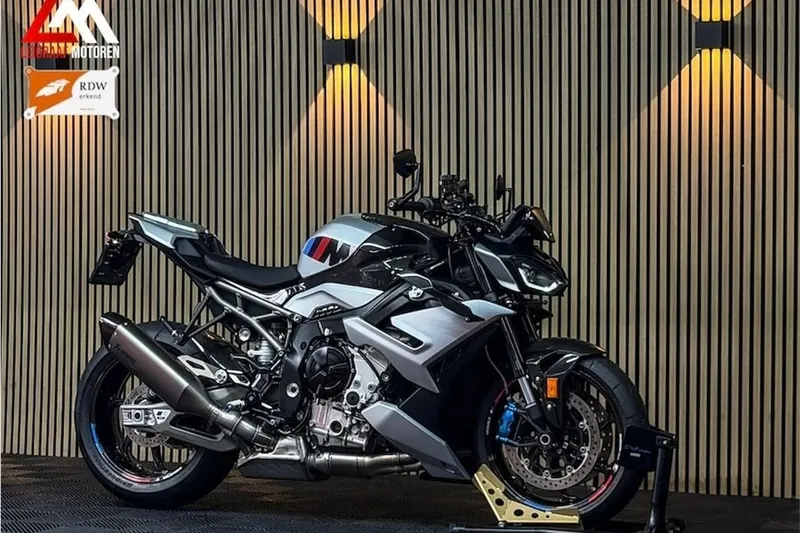 BMW M 1000 R (2026)