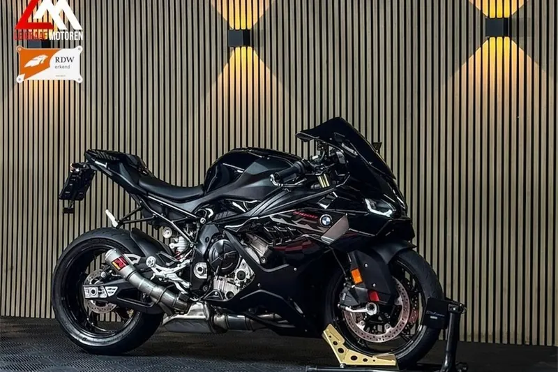 BMW S 1000 RR (2025)