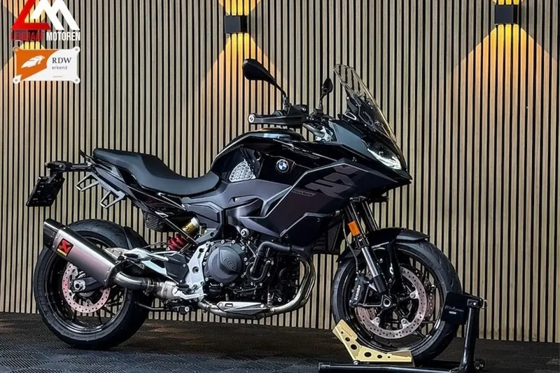 BMW F 900 XR (2024)