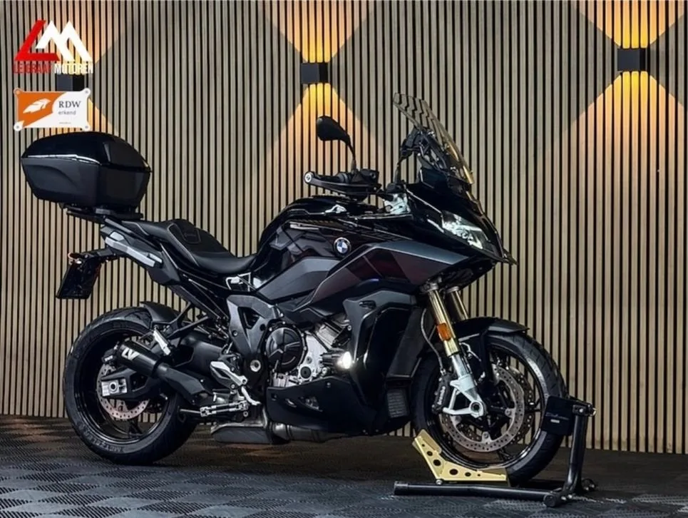 BMW S 1000 XR (2023) — foto 1