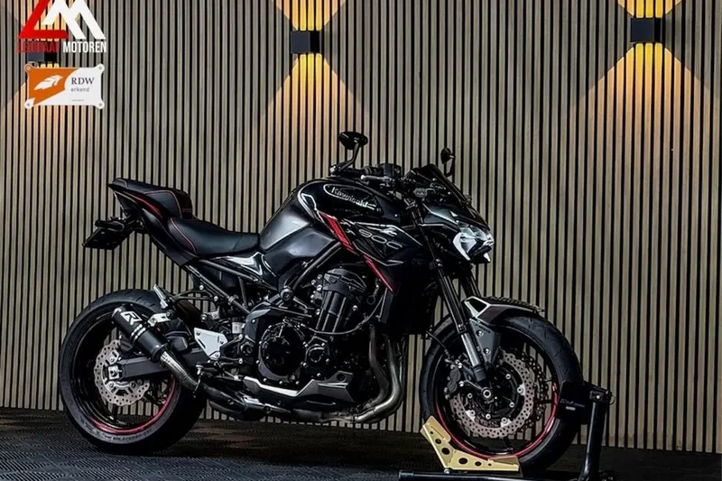 Kawasaki Z 900 (2023)