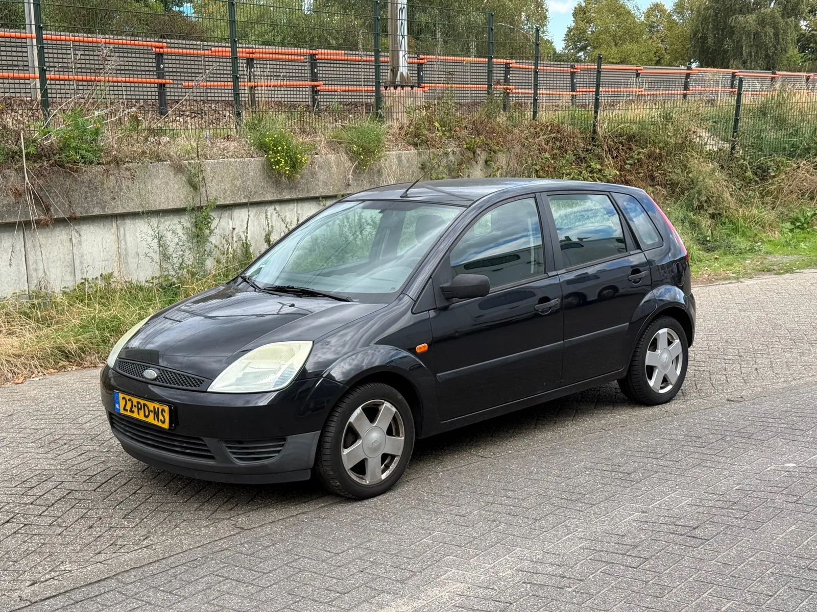Ford Fiesta (2004) — foto 1