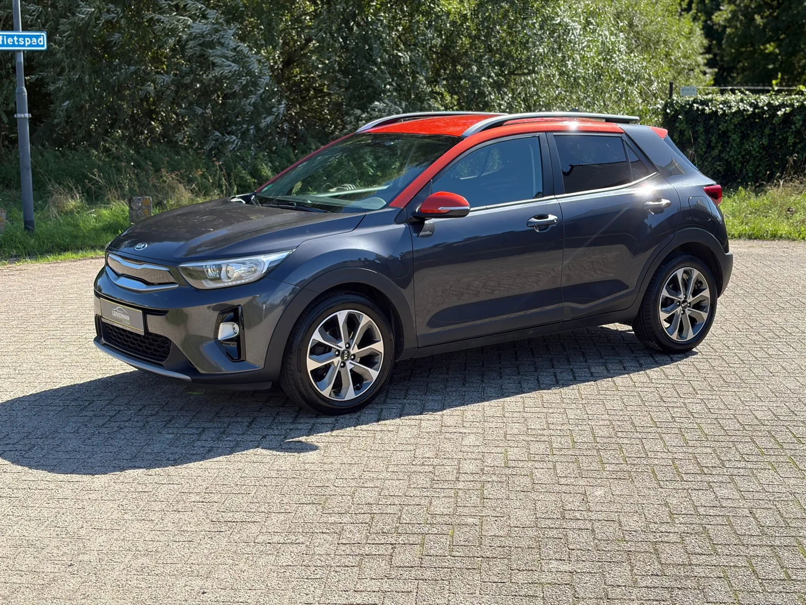 Kia Stonic (2019) — foto 1