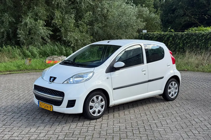 Peugeot 107 (2012)