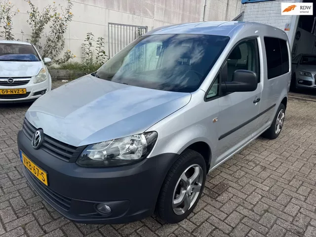 Volkswagen Caddy (2012) — foto 1