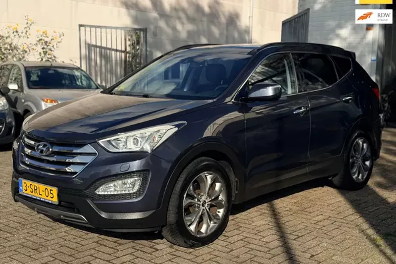 Hyundai Santa Fe (2013)