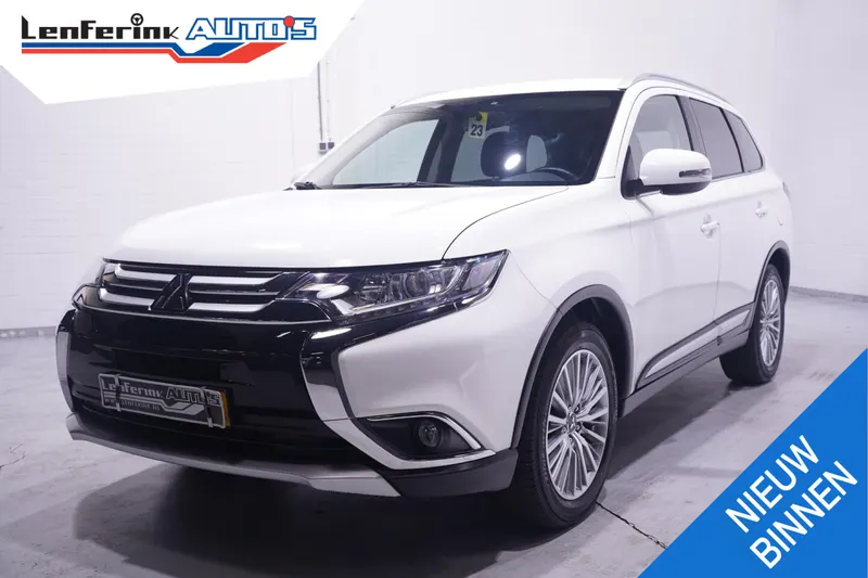 Mitsubishi Outlander (2016)