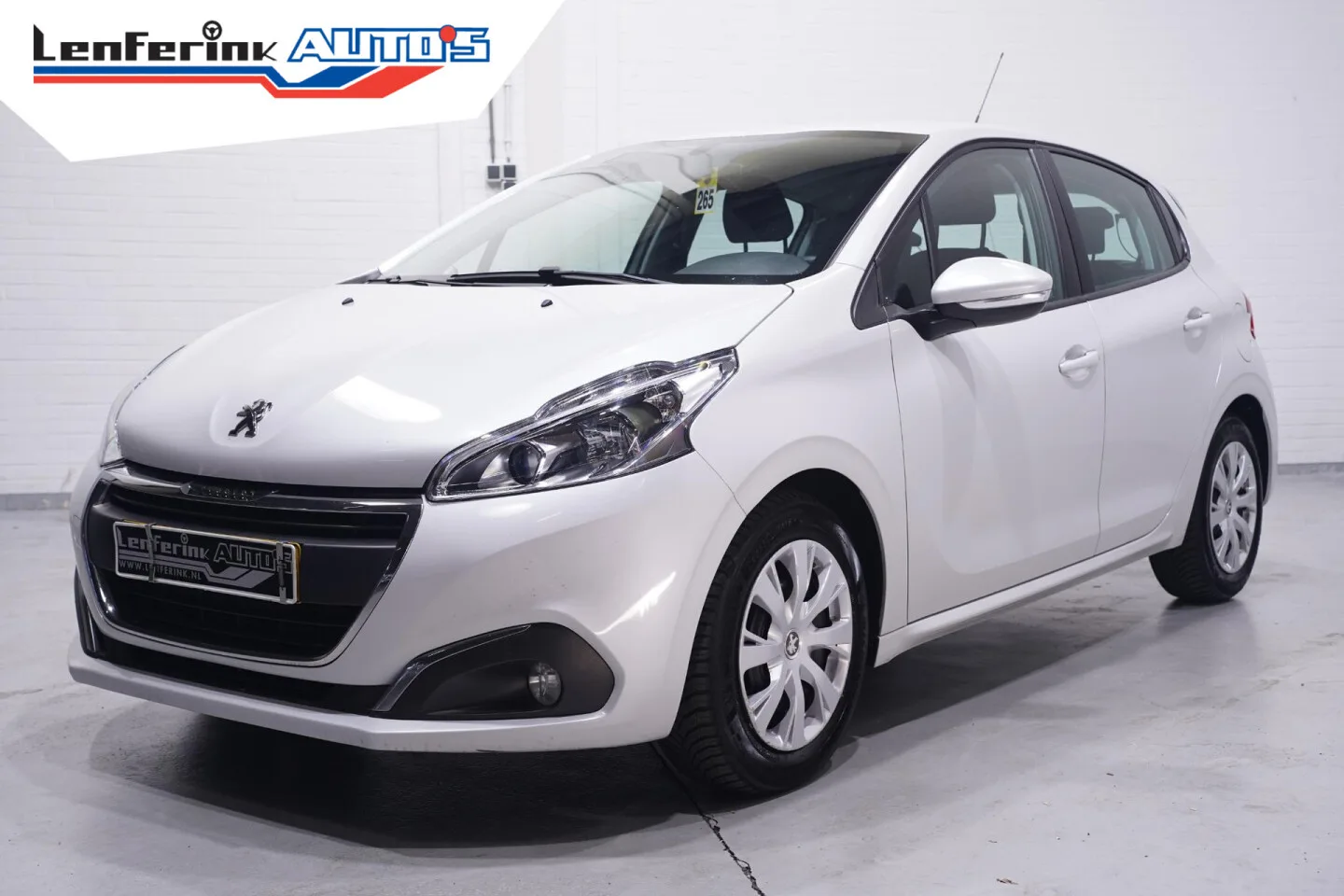 Peugeot 208 (2018) — foto 1