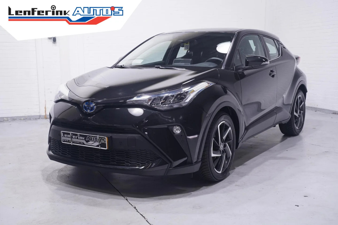 Toyota C-HR (2022) — foto 1