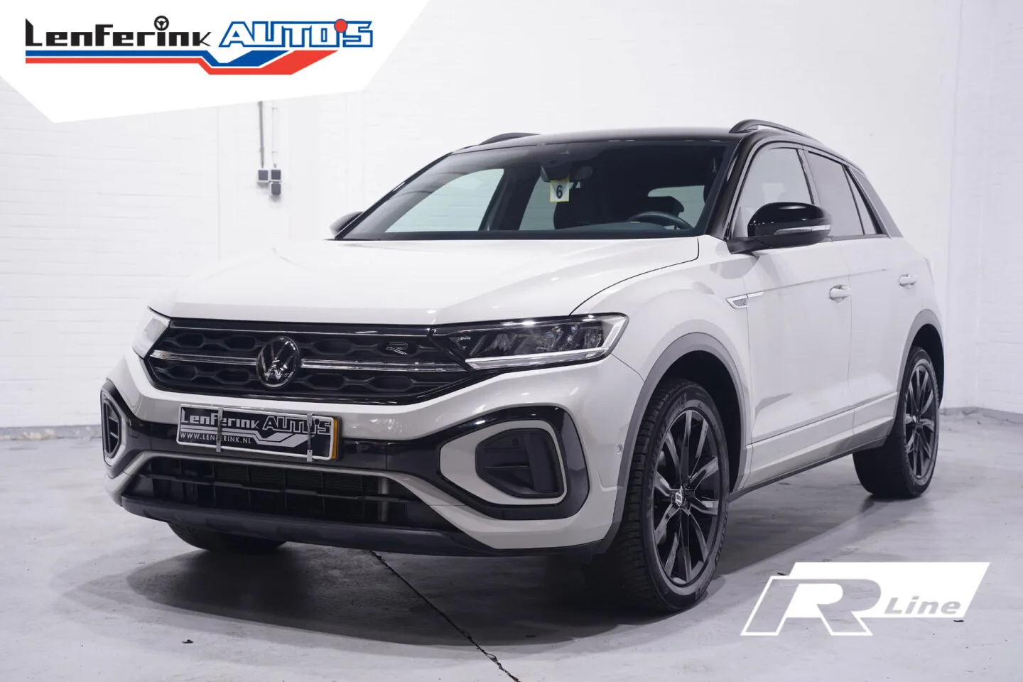 Volkswagen T-Roc (2024) — foto 1