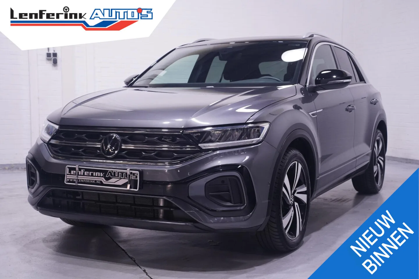 Volkswagen T-Roc (2025) — foto 1