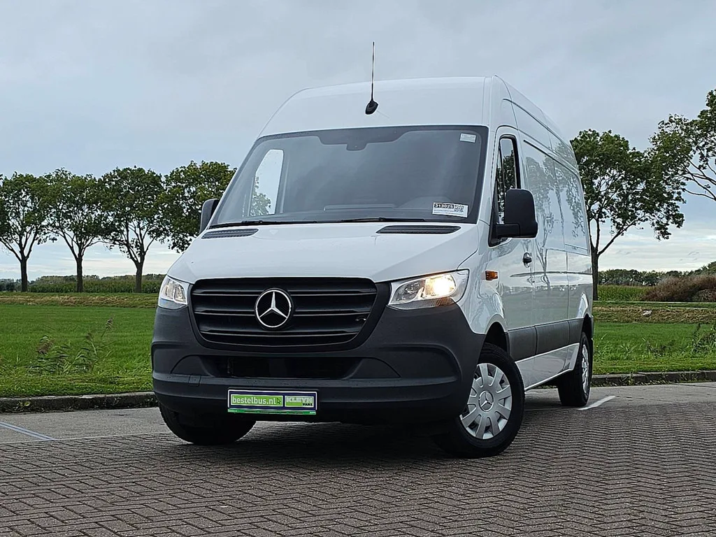 Mercedes-Benz Sprinter (2022) — foto 1