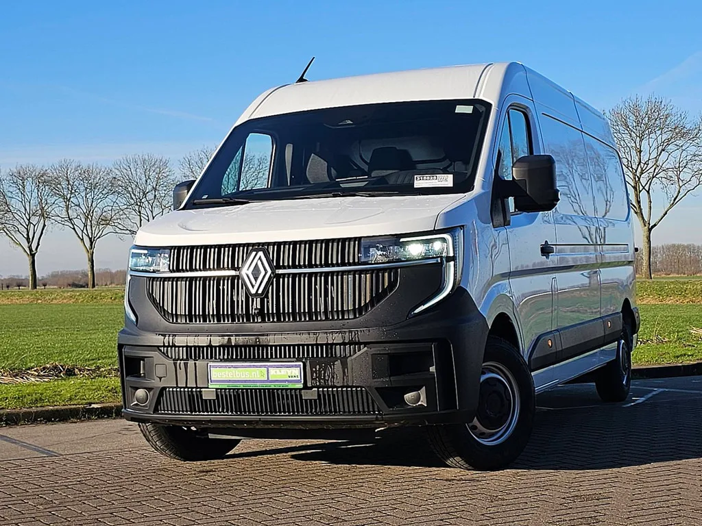 Renault Master (2024) — foto 1