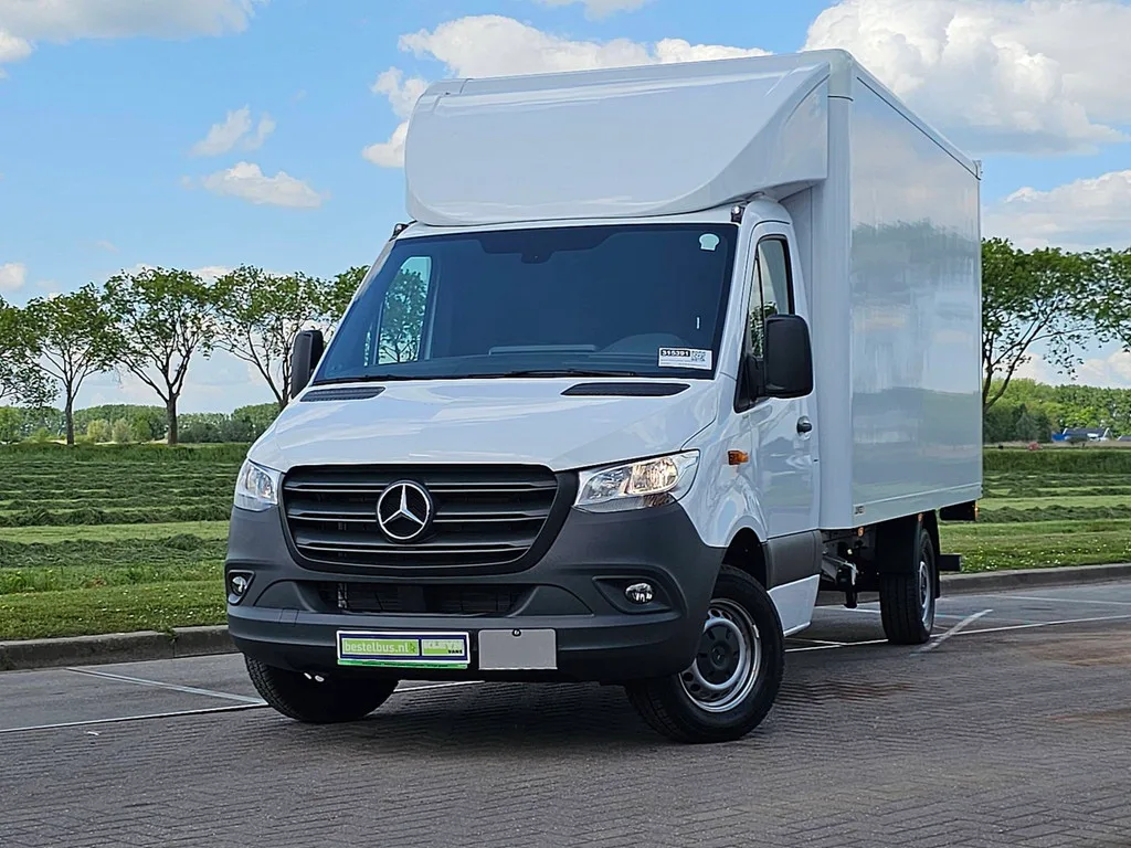 Mercedes-Benz Sprinter (2024) — foto 1