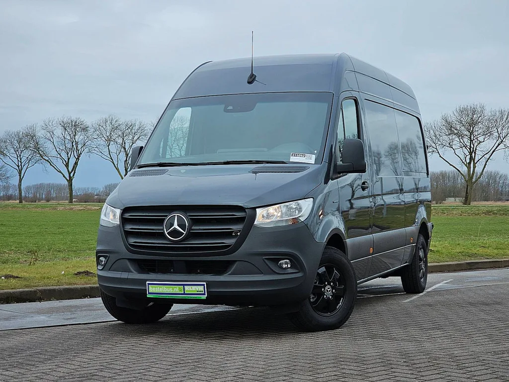 Mercedes-Benz eSprinter (2024) — foto 1