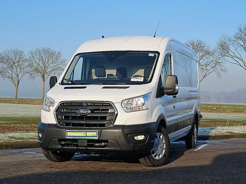 Ford Transit (2021) — foto 1