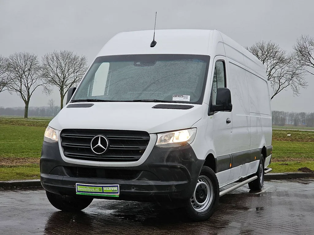 Mercedes-Benz Sprinter (2022) — foto 1