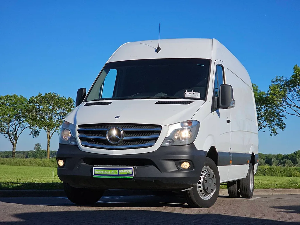 Mercedes-Benz Sprinter (2015) — foto 1