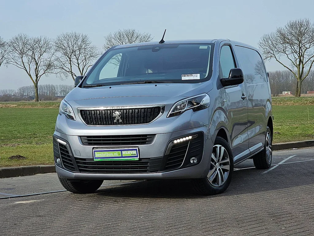 Peugeot Expert (2022) — foto 1