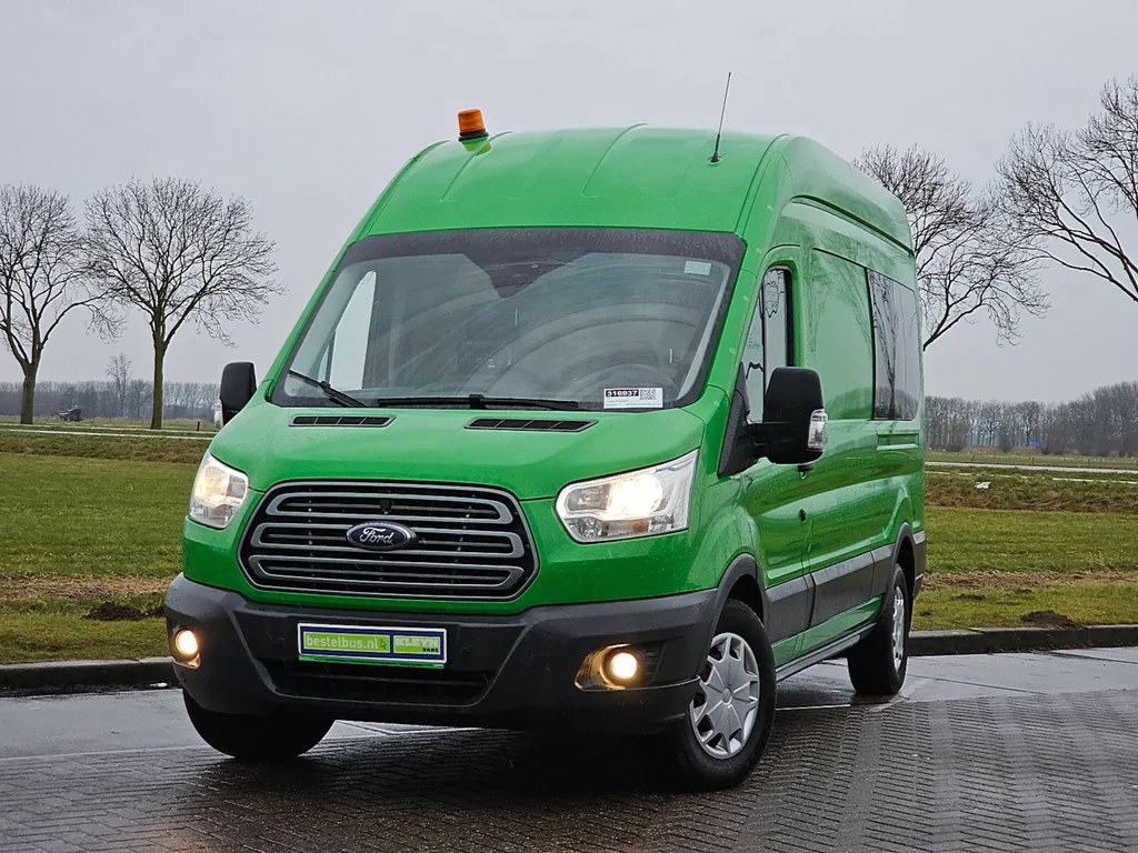Ford Transit (2019) — foto 1