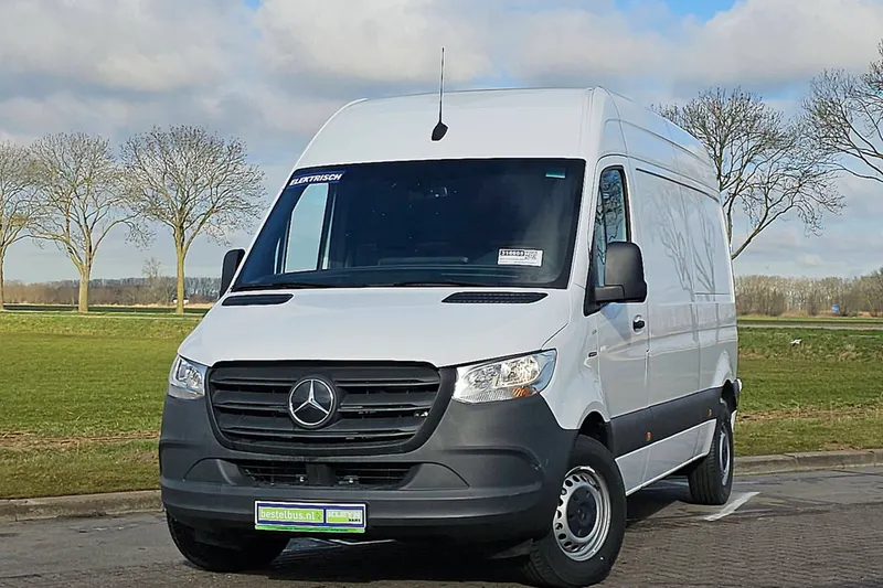 Mercedes-Benz eSprinter (2022)