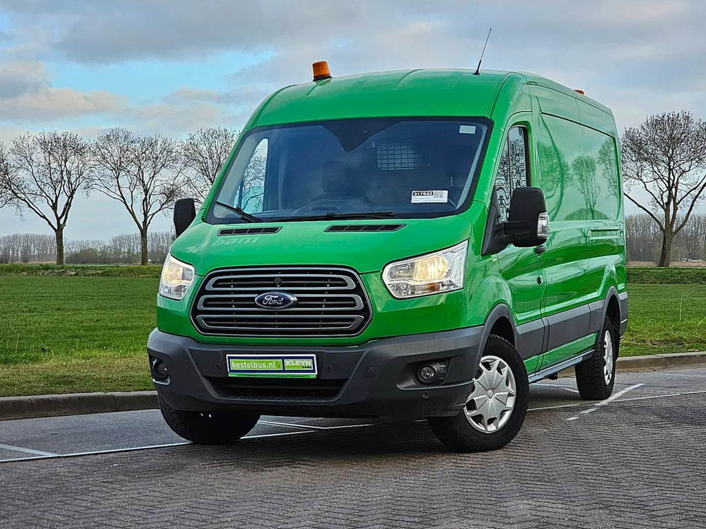 Ford Transit (2018) — foto 1