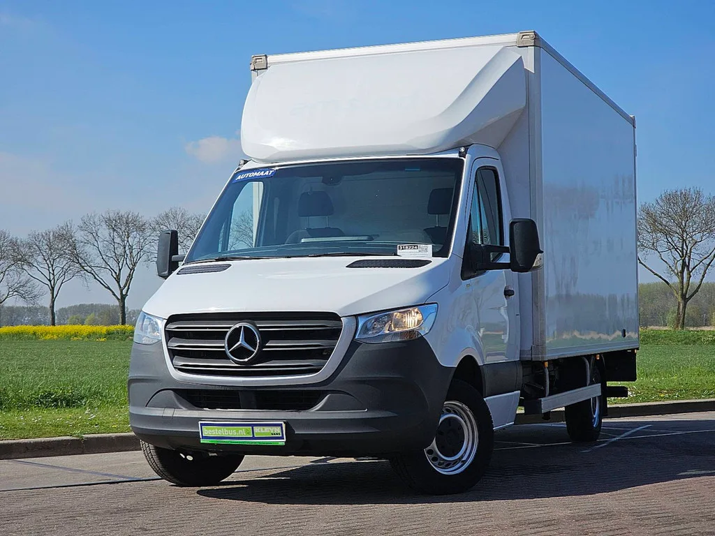 Mercedes-Benz Sprinter (2023) — foto 1