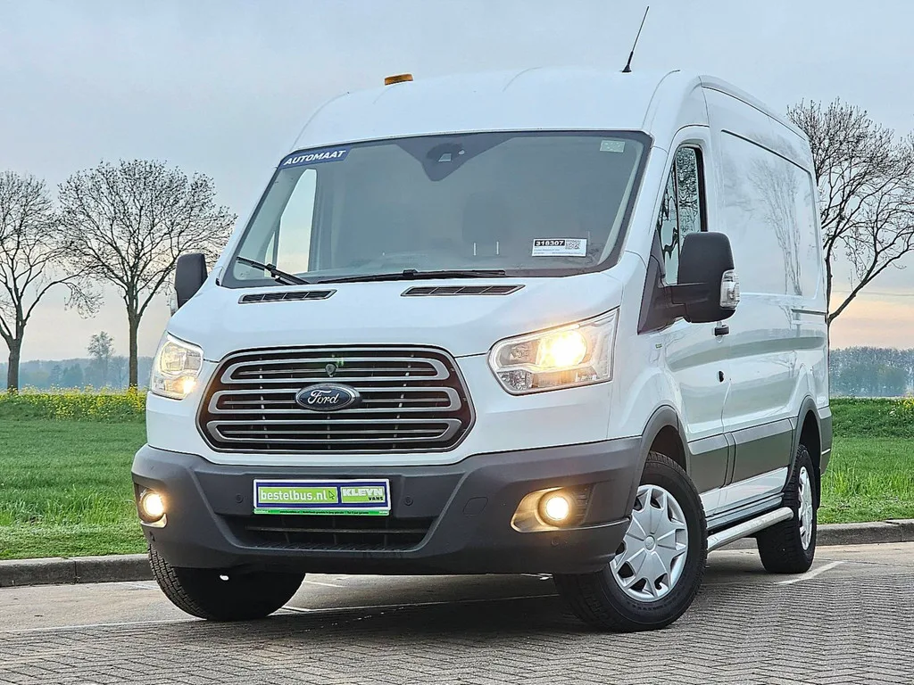 Ford Transit (2018) — foto 1