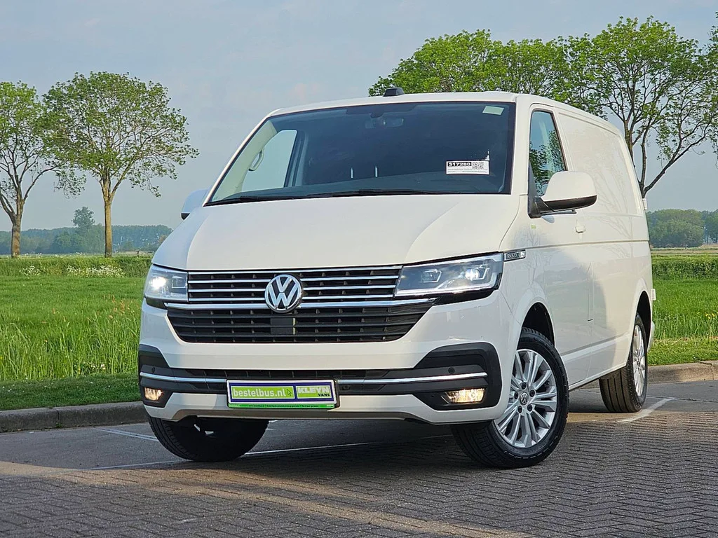 Volkswagen Transporter (2021) — foto 1