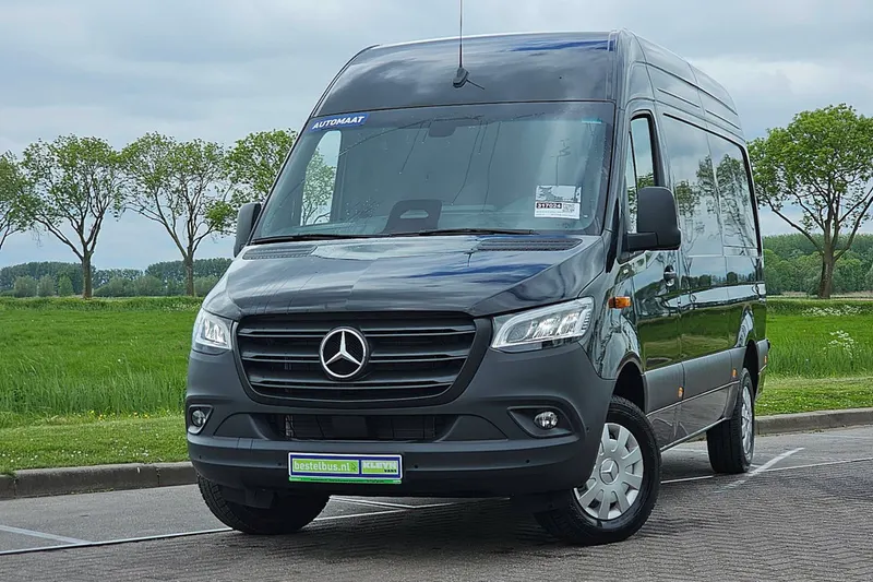 Mercedes-Benz Sprinter (2024)
