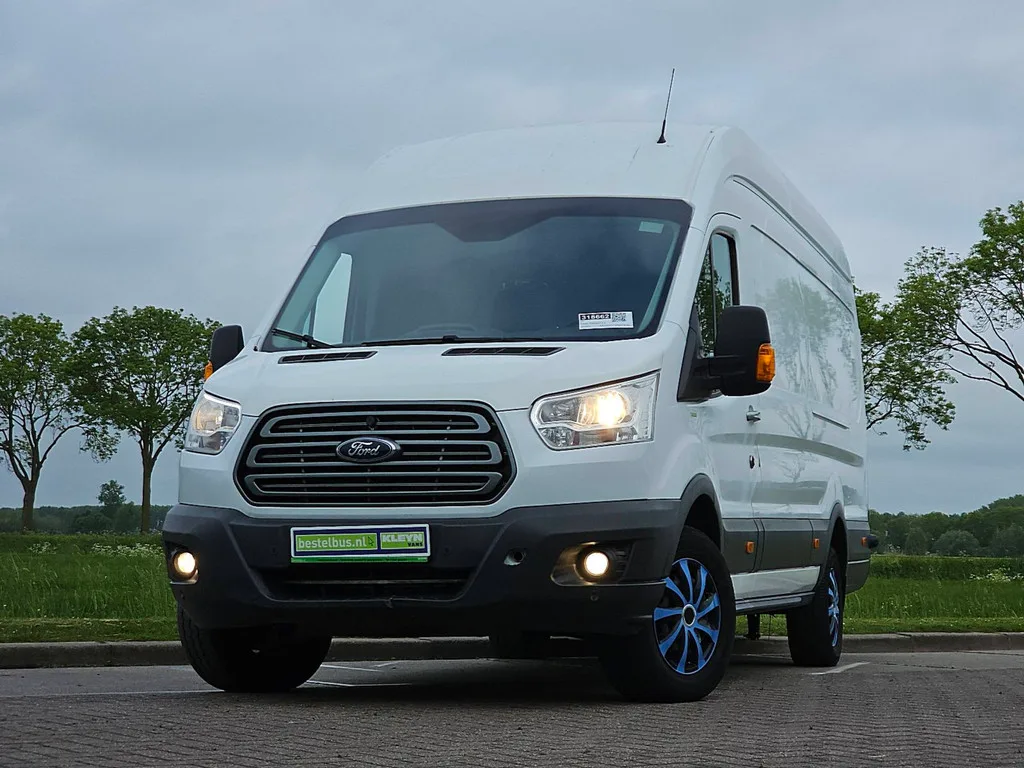 Ford Transit (2019) — foto 1