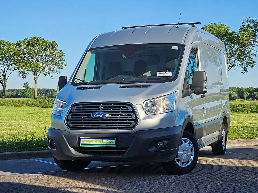 Ford Transit (2019) — foto 1
