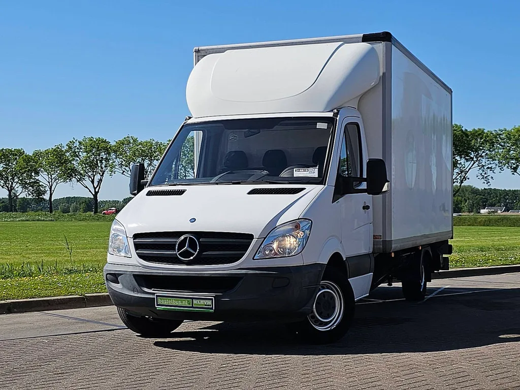 Mercedes-Benz Sprinter (2014) — foto 1