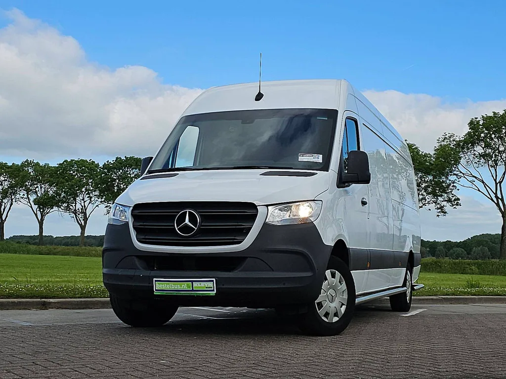 Mercedes-Benz Sprinter (2022) — foto 1