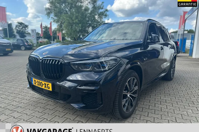 BMW X5 (2022)