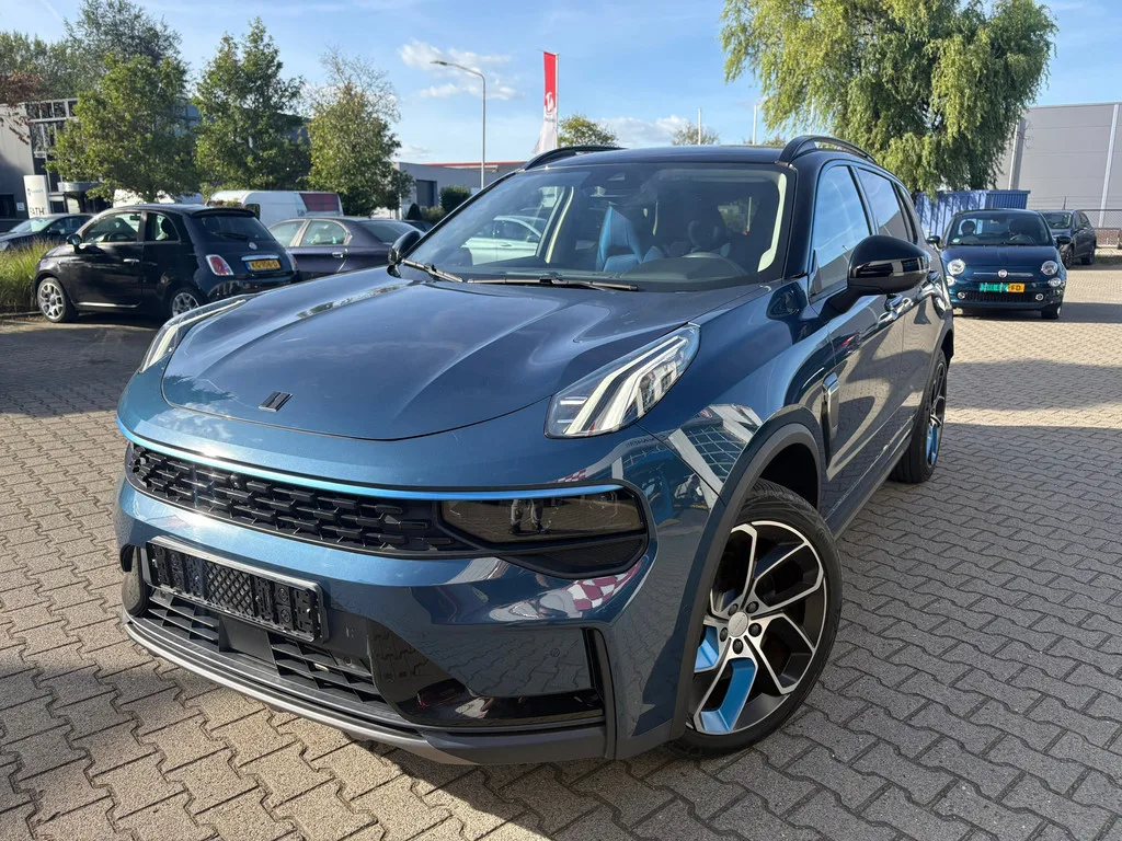 Lynk & Co 01 (2023) — foto 1
