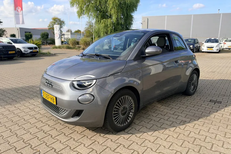 Fiat 500 (2021)