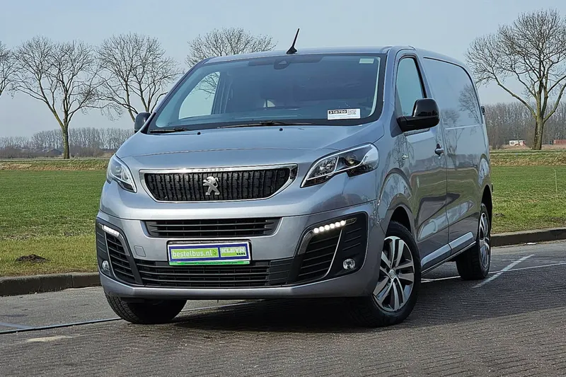 Peugeot Expert (2022)