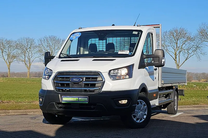 Ford E-Transit (2024)