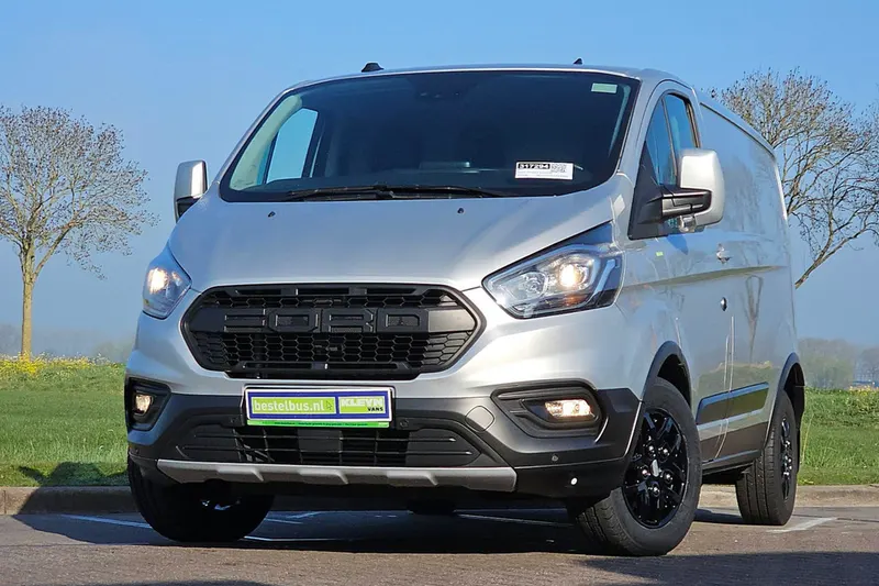 Ford Transit Custom (2023)