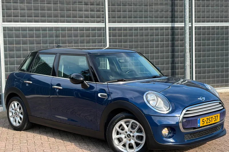 MINI Cooper (2015)