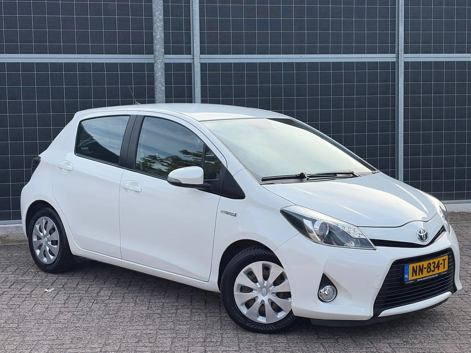 Toyota Yaris (2012) — foto 1