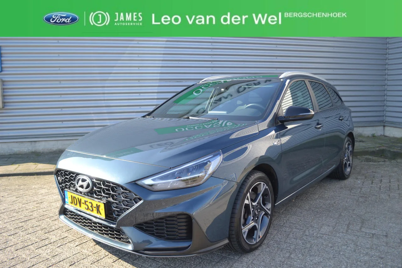 Hyundai i30 (2022) — foto 1