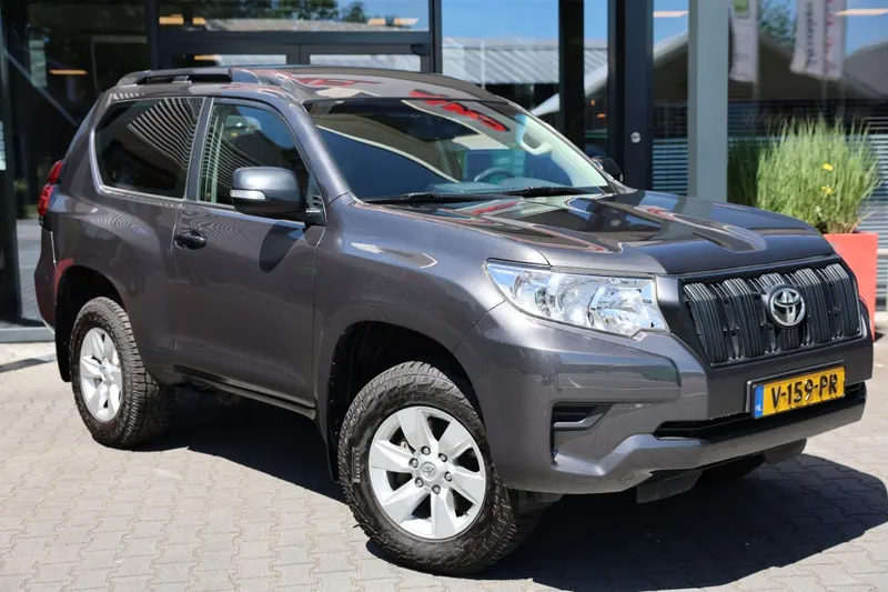Toyota Land Cruiser (2018)