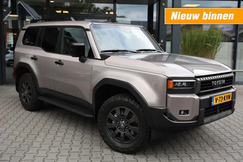 Toyota Land Cruiser (2024)
